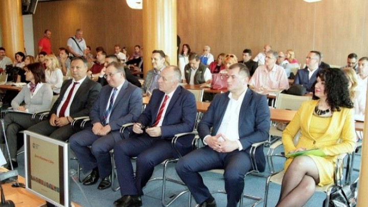 Dualno obrazovanje u sektoru poljoprivrede i prehrambenoj industriji