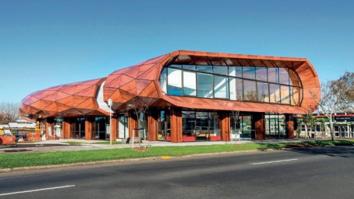 ALUCOBOND – “Obucite vaš objekat”