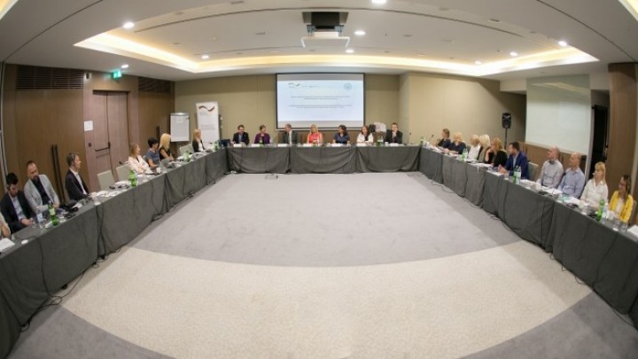 EFIKASNO CARINJENJE EKSPRESNIH POŠILJAKA OD SADA I U SRBIJI