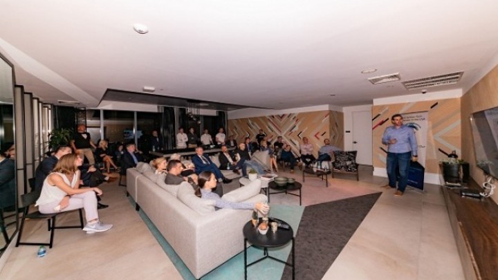 SRPSKI STARTAPOVI U PREGOVORIMA ZA INVESTICIJE