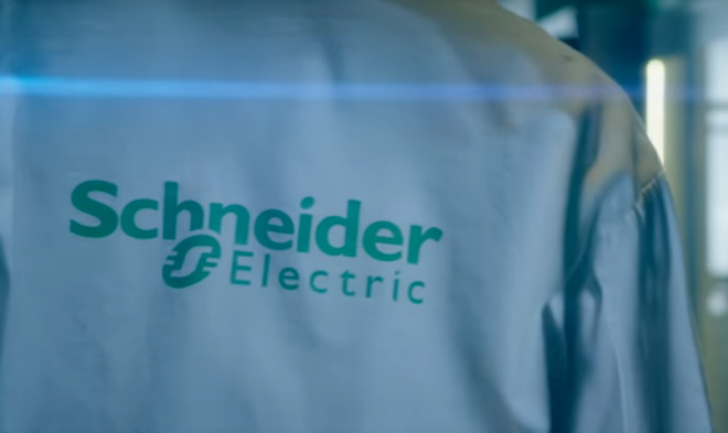 Schneider Electric predstavio novi uređaj za besprekidno napajanje male dubine Smart-UPS sa llitijum-jonskim baterijama