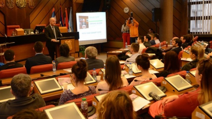 Počela je konferencija “Smart City”: Važno je da pričamo o svim aspektima koji su postali deo svakodnevice, ali su deo i IT tehnologije