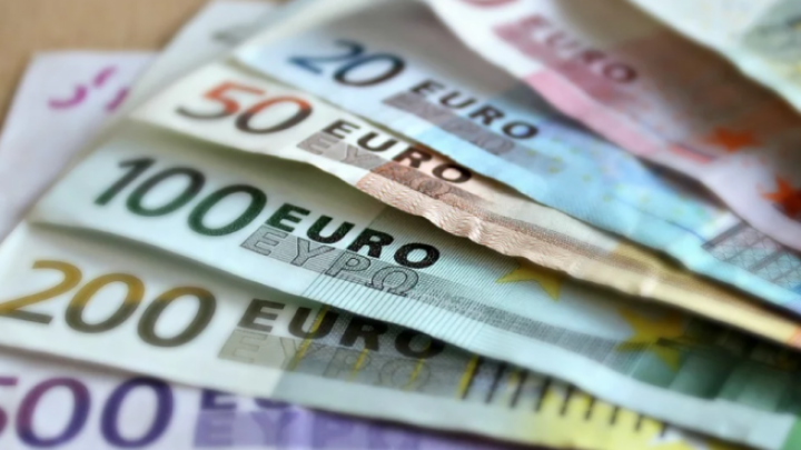 Unija poslodavaca Srbije predlaže da se umesto 100 EUR građanima podele vaučeri za kupovinu domaće robe