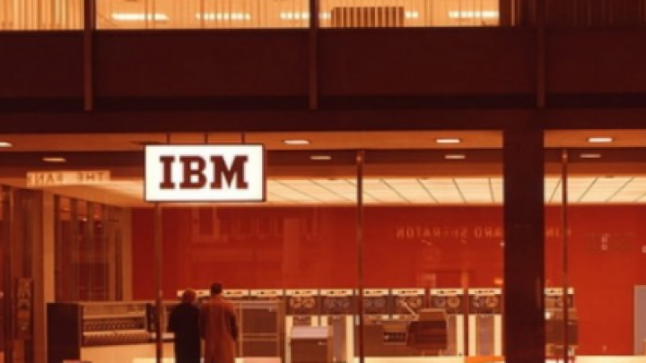 IBM se deli na dve kompanije