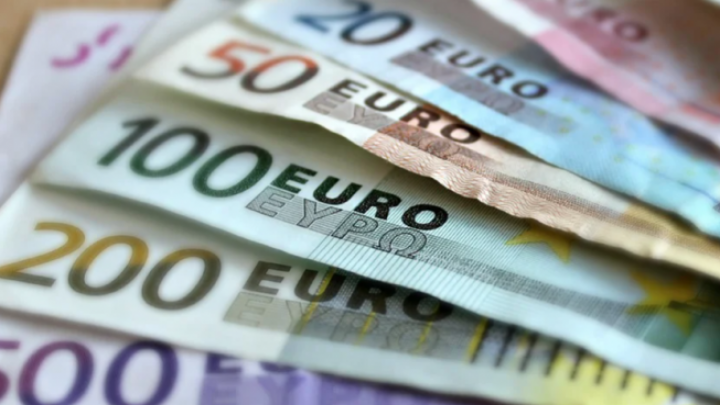 EIB i Erste Banka potpisale kreditnu liniju od 30 mil EUR za brzi oporavak malih, srednjih i srednje kapitalizovanih preduzeća u Srbiji