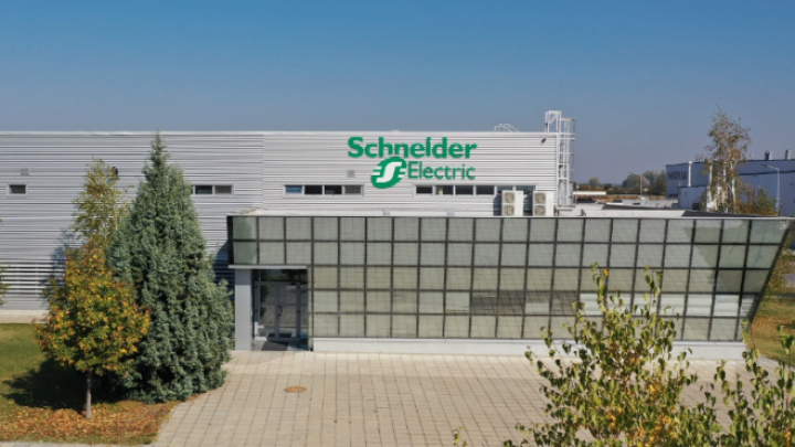 Pametna fabrika kompanije Schneider Electric u Plovdivu, služi kao centar za širenje znanja za oblast industrije u regionu jugoistočne Evrope
