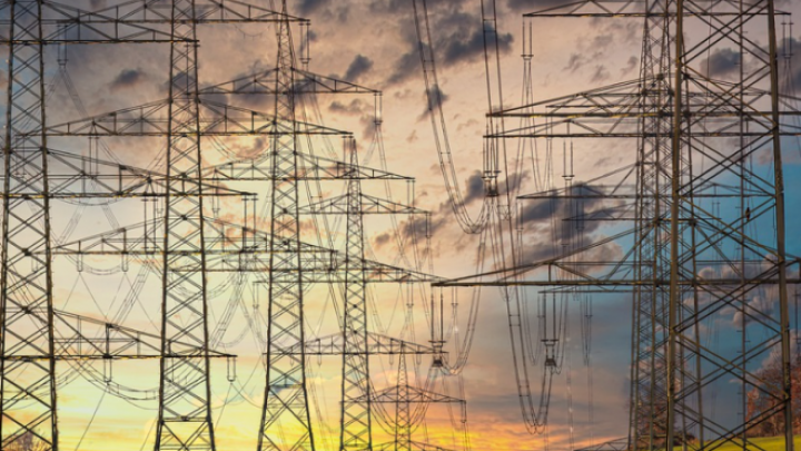 Energetska zajednica: Srbija unapredila pravni okvir u energetici, razdvajanje svih operatora prenosa ostaje problem