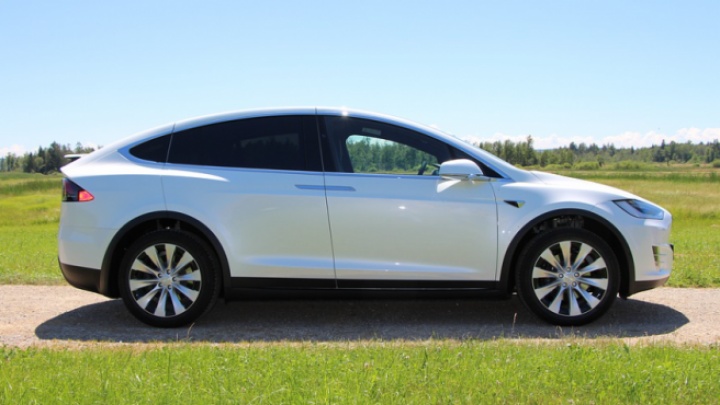 Tesla će proizvoditi robotaksi?