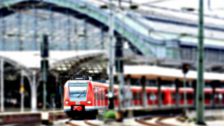 U Austriji razmatraju brzu dostavu paketa železnicom