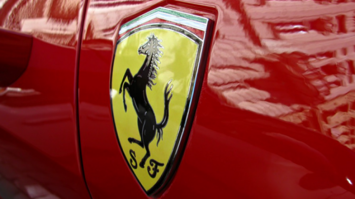 Ferrari predstavio svoj prvi model sa četvoro vrata