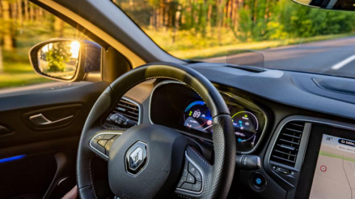 Stellantis i Renault zaustavljaju španske pogone zbog manjka čipova