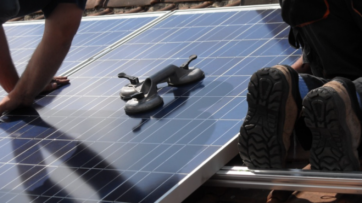 U Lapovu se gradi najveća privatna solarna elektrana, prve isporuke struje u martu