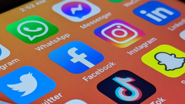 Fejsbuk i Instagram uvode označavanje sadržaja koji je napravila veštačka inteligencija