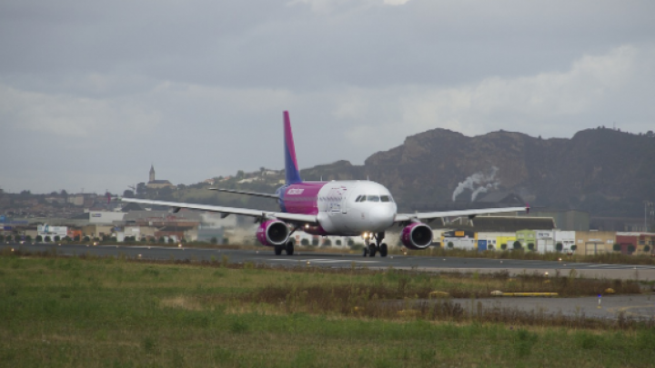 Wizz Air znatno smanjuje broj letova u Srbiji i regionu