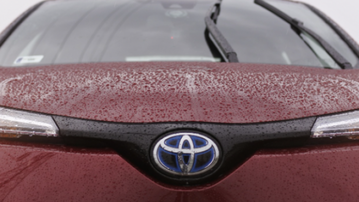 Toyota povlači 100.000 velikih kamiona i luksuznih SUV vozila zbog problema sa motorom