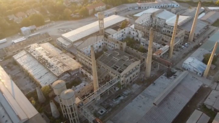 Industrija stakla u Pančevu prodata u stečaju kao pravno lice za 43,7 miliona dinara