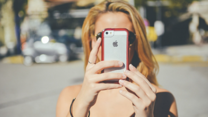 Novi iPhone16 biće dizajniran za nove funkcije veštačke inteligencije