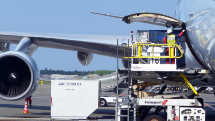 Uređaji s litijum-jonskim baterijama se češće pregrevaju u avionima