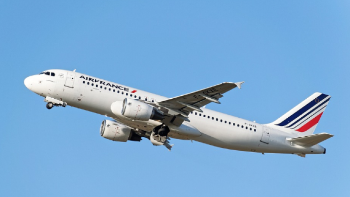 TotalEnergies i Air France-KLM potpisali ugovor o isporuci 1,5 miliona tona održivog avio-goriva