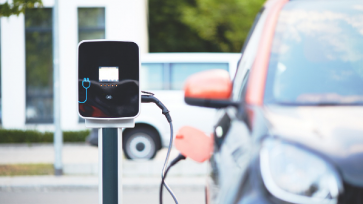 Cena e-automobila približila se ceni benzinaca