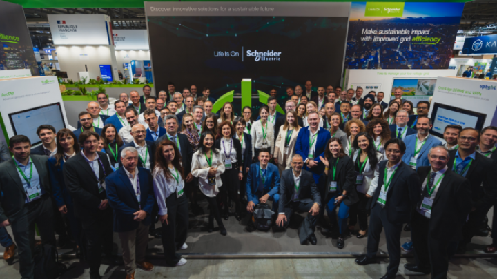 Schneider Electric uvodi nova rešenja za pametne mreže na sajmu Enlit Europe 2024 u cilju jačanja otpornosti i fleksibilnosti mreža i upravljanja zahtevima za neto nultom emisijom