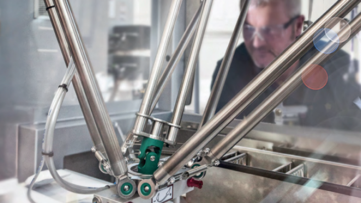 INDUSTRIJSKI ROBOTI U MAŠINSTVU