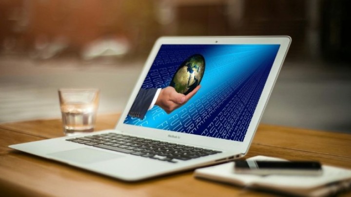 61% milenijalaca u Srbiji priznaje da ne proverava uvek autentičnost svojih online kontakata