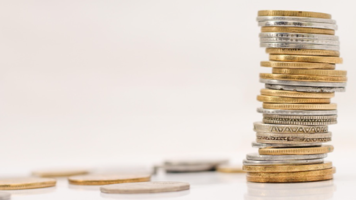 Kako steći kapital i živeti od njega mnogo pre penzije