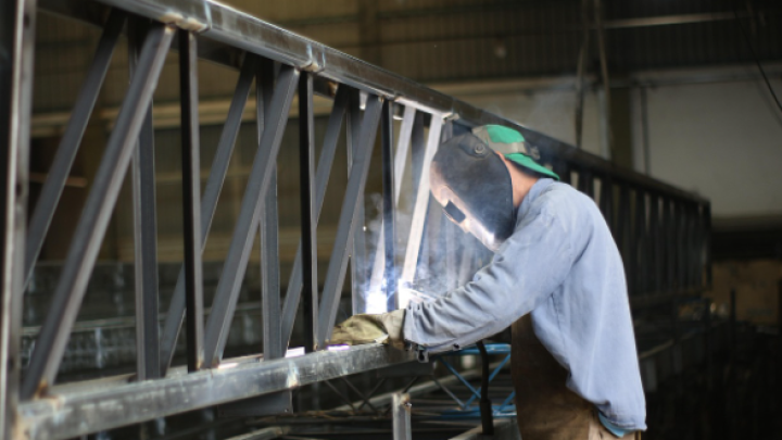 Međugodišnji rast industrijske proizvodnje u Srbiji u junu 2,5%