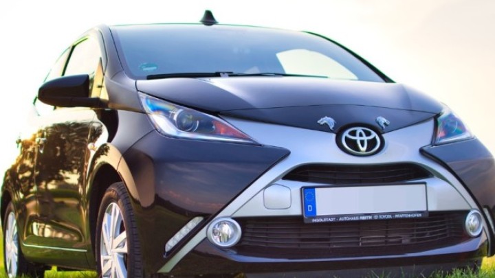 Tojota koristi stare baterije električnih vozila za napajanje Mazdine fabrike automobila