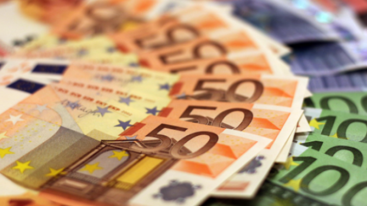 Javni dug Srbije 38,29 milijardi evra, deficit budžeta skoro 23 milijarde dinara