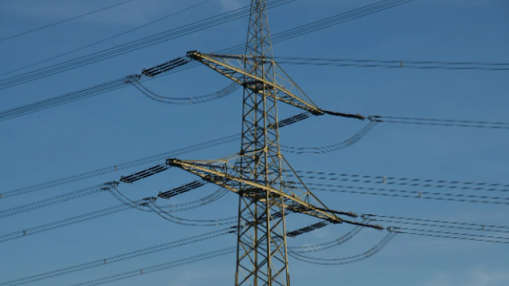Elektromreža Srbije i Crnogorski elektroprenosni sistem potpisali ugovor o otkupu elektroenergetske infrastrukture