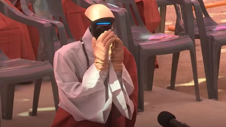 Humanoidni robot po imenu Gabi postao je prvi robot koji je učestvovao u budističkoj ceremoniji zaveta